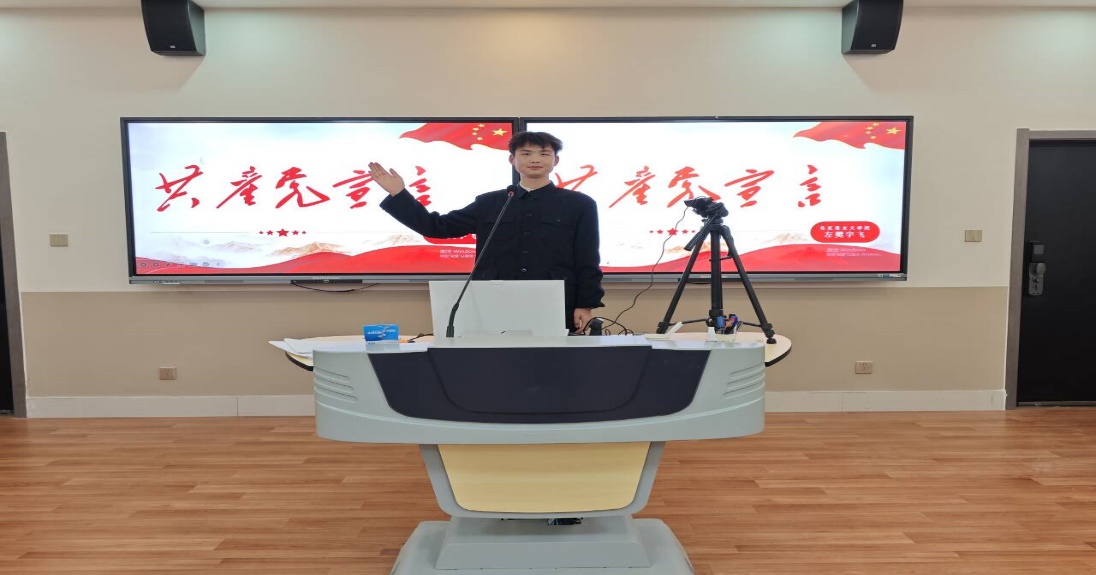 桌子上的电视中度可信度描述已自动生成